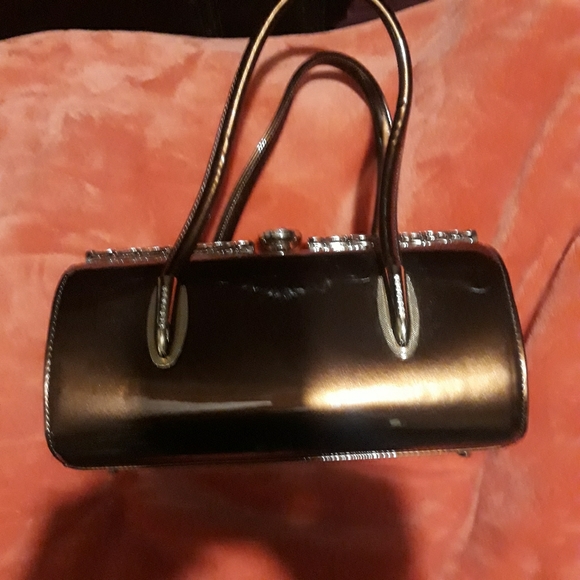 Purse - Picture 1 of 3